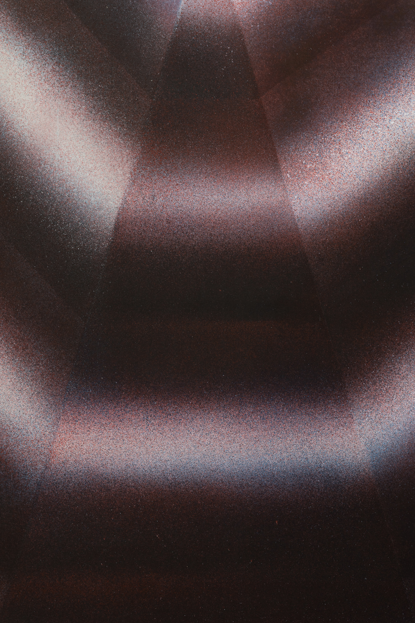 Maroon and navy bands in a prism -like pattern